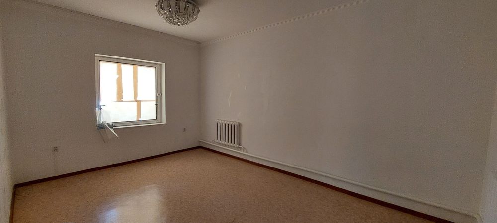 Продам 4-х комнатную квартиру