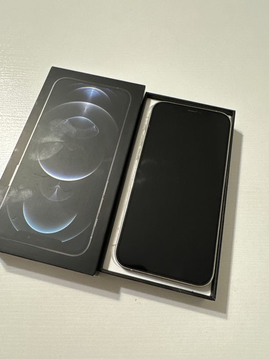 Продам iphone 12 pro 256гб