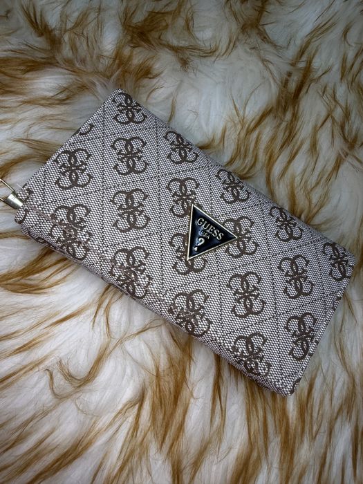 Portofel Guess de dama