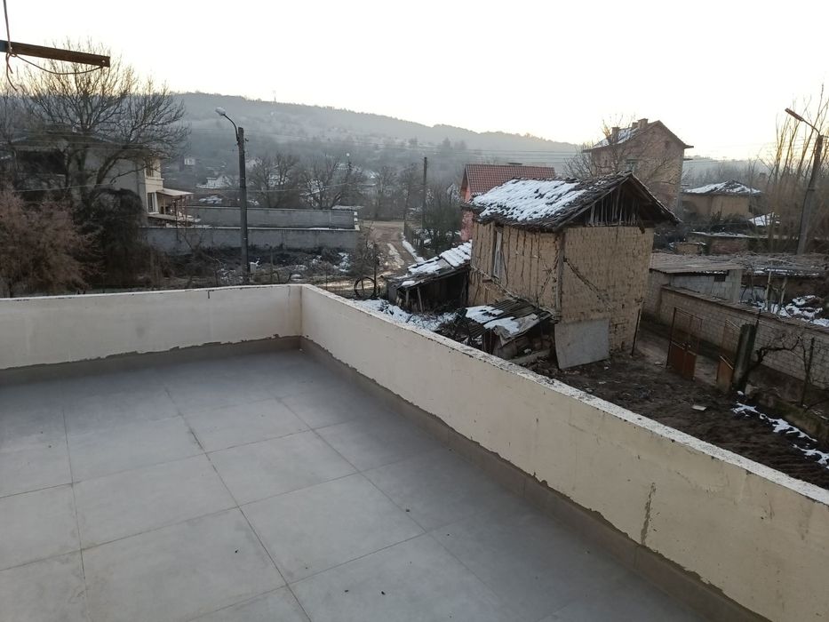 Продава се Къща в с. Средногорово, Област Стара Загора - 250 кв.м за 640 €/кв.м - Снимка #8