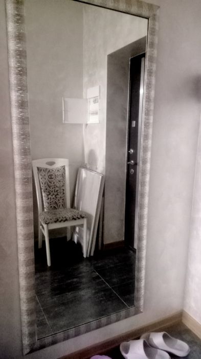 Зеркало,красивое и дорогое!