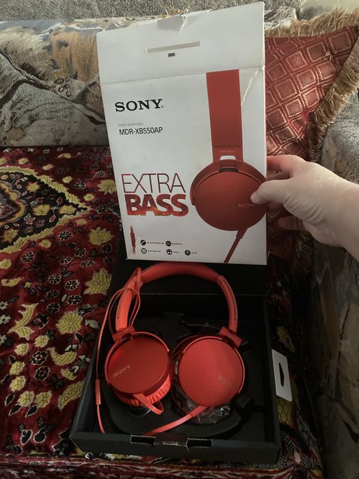 Наушники SONY ,новые, в коробке