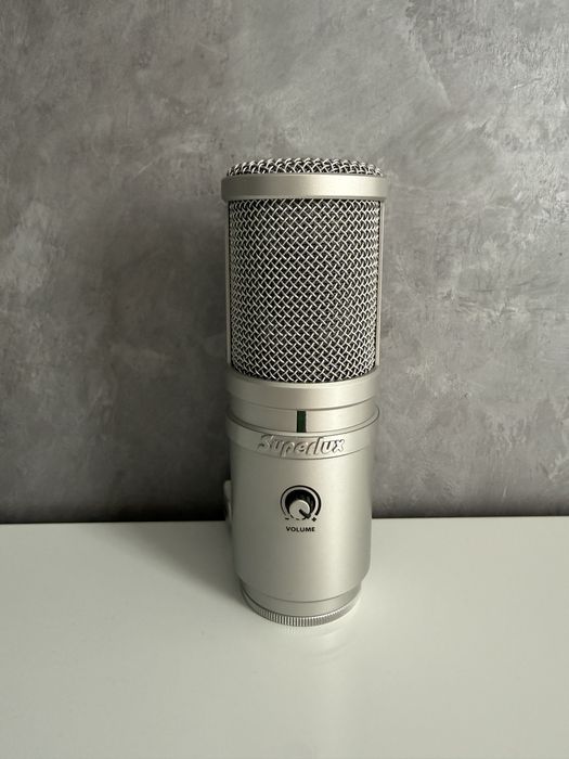 Bundle M-Audio Air Hub + Superlux E205U