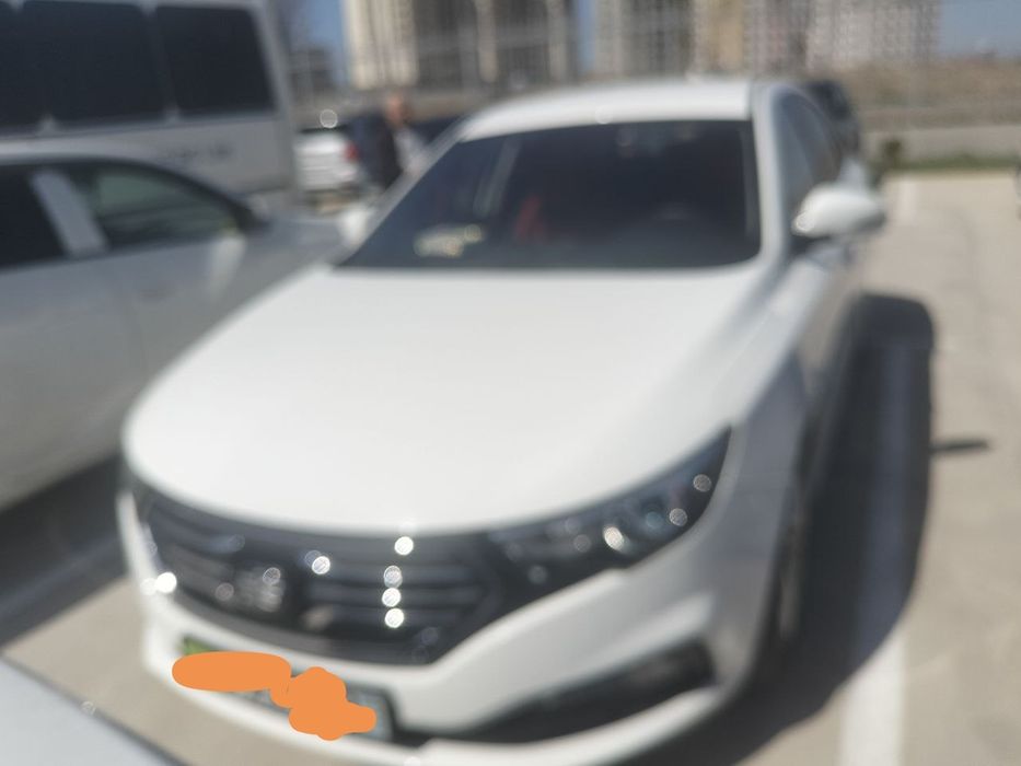Faw Besturn B30 sotiladi