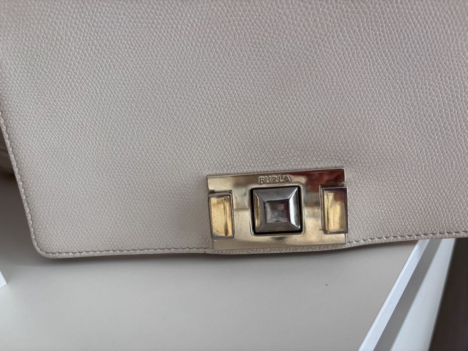 Дамска чанта furla