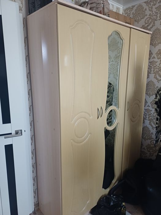 Продам шкаф в отличном состоянии