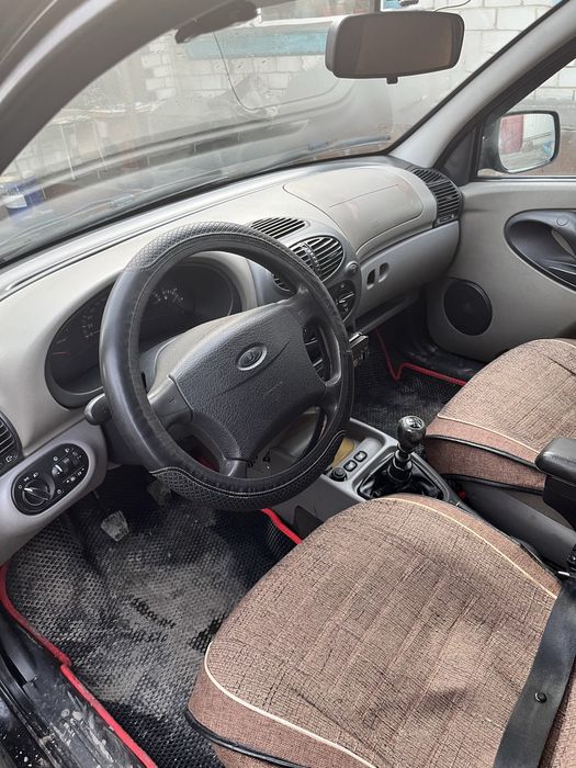 Автомобиль Лада Калина 2011 г