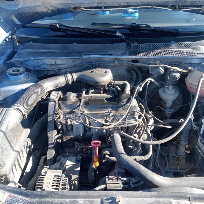 Продам гольф 3 двигатель 1.8 моно гур