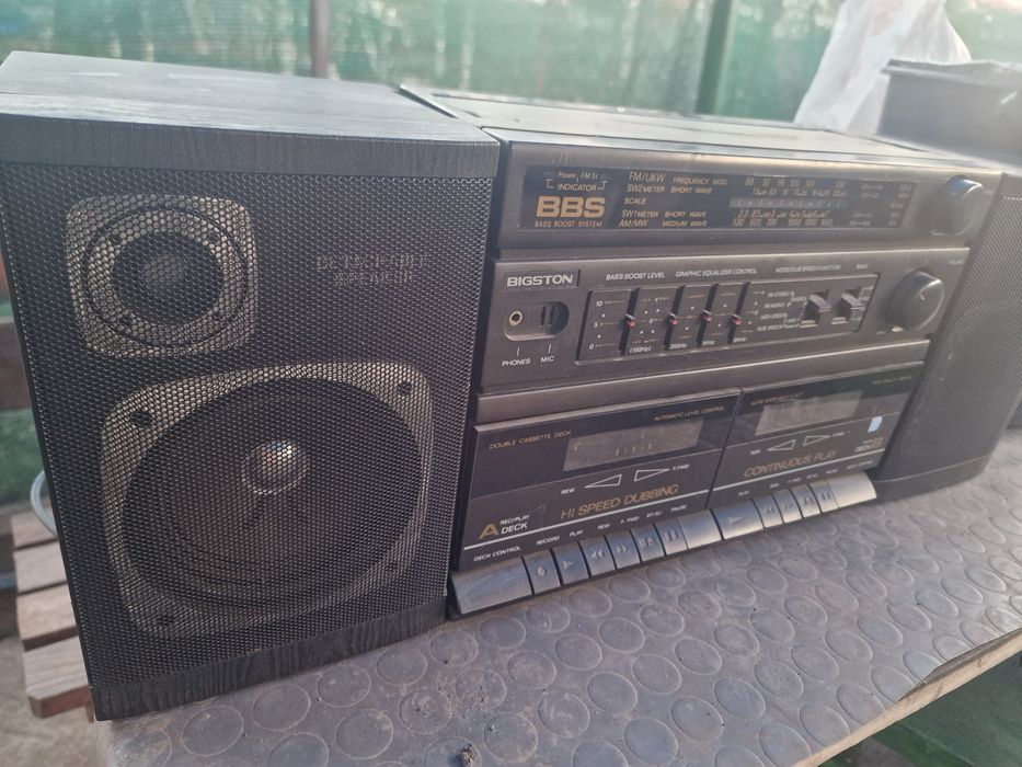 Ретро касетофон BBS