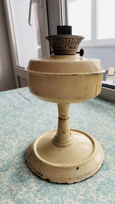 Керосиновая лампа