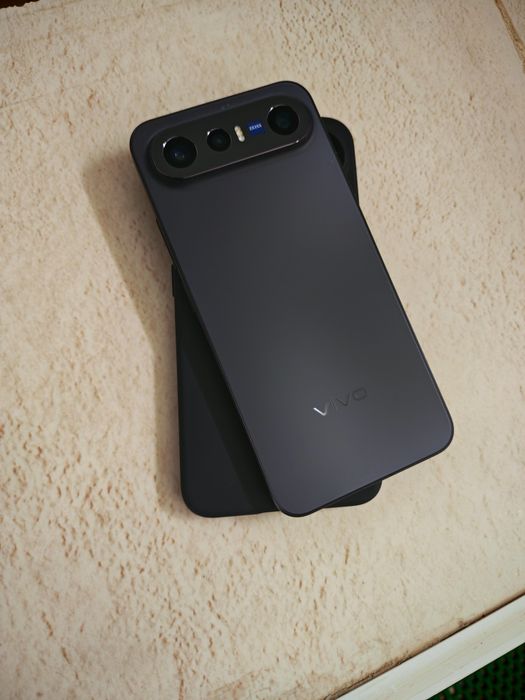 Vivo x300 fe. 256/12