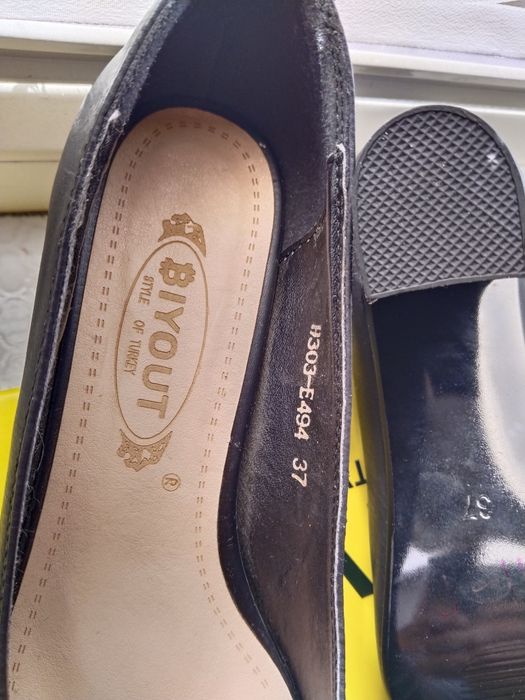 Женская обувь 37раз