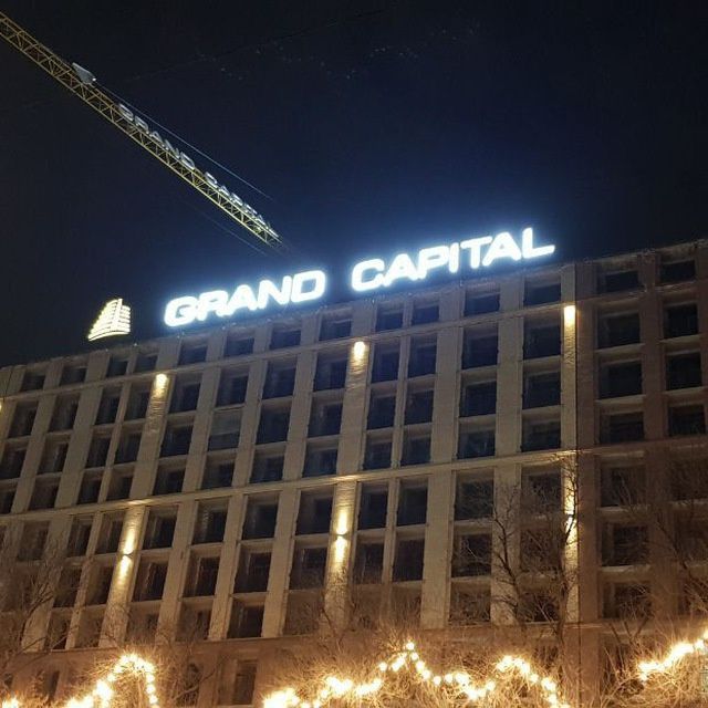 Tashqi reklama Yonadigan harf