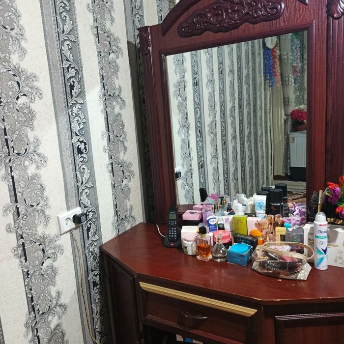 Ойна сотилади 600000