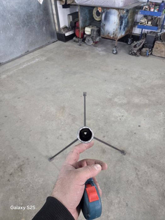 Колонка музыкальная со стойкой