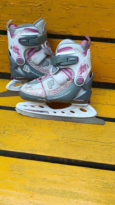 Продается коньки