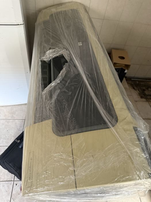 HP DesignJet T1100  plotter profesional