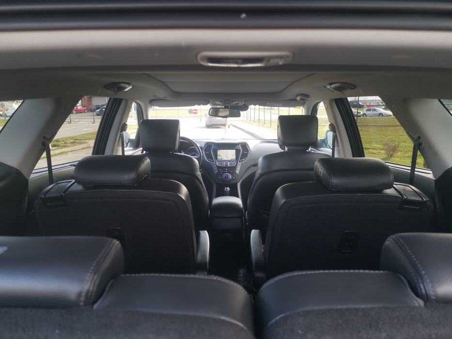 Hyundai Grand Santa Fe - EXECUTIVE FULL