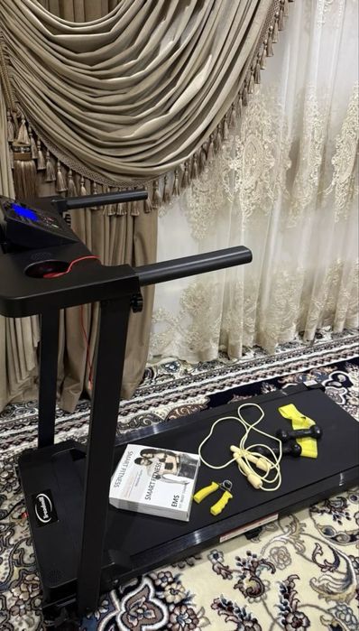 Беговая дорожка. Беговой дорожка сотилади