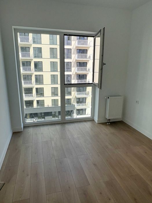 Inchiriez apartament SILK District - cu parcare interioara