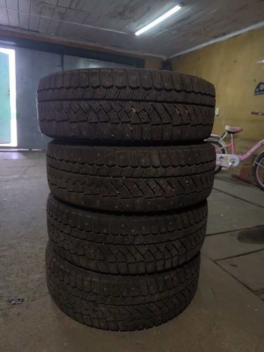 Продам зимние шины