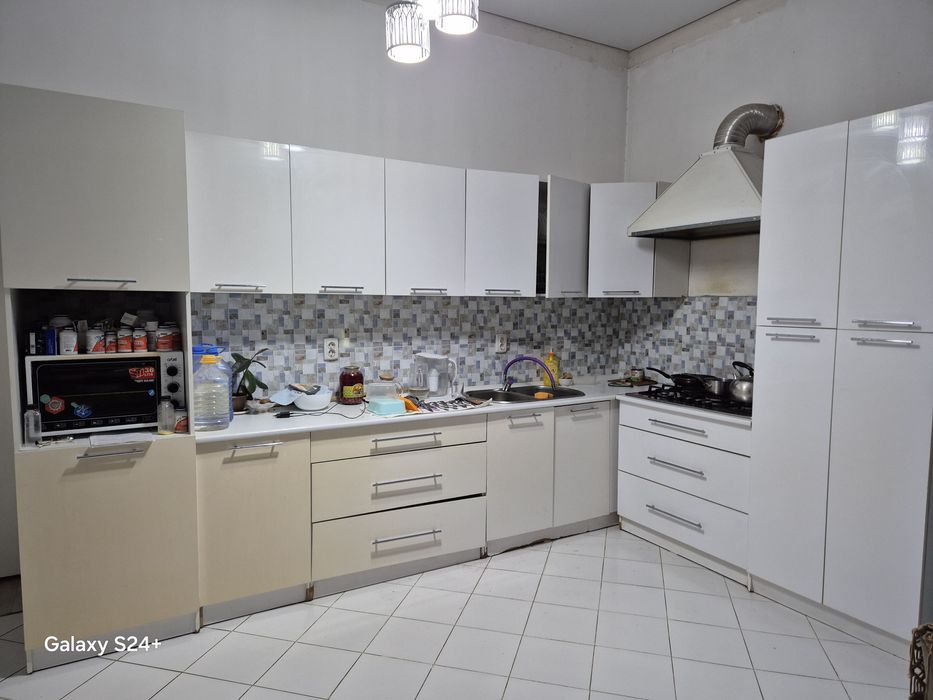 Продаётся кухня, состояние хорошее,  в полном комлекте