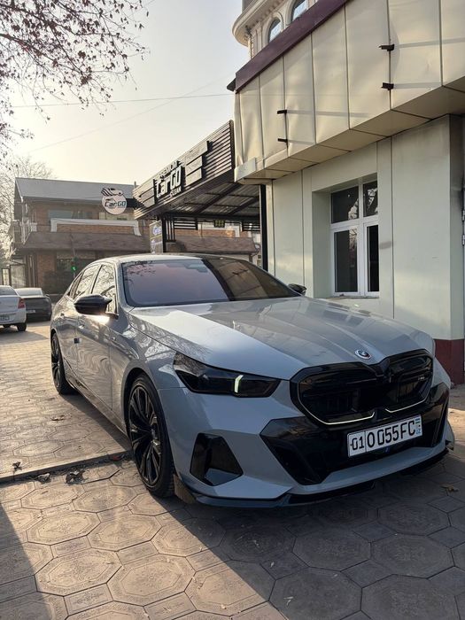 BMW 520i G60 M performance