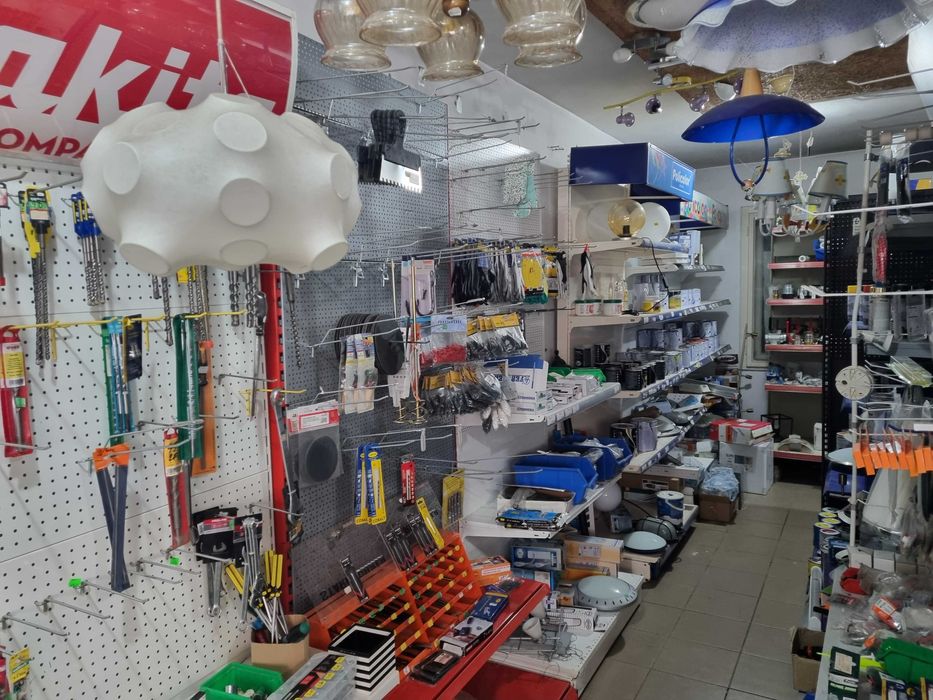 Lichidare stoc magazin Reduceri 25–40% față de piață. Factură cu TVA