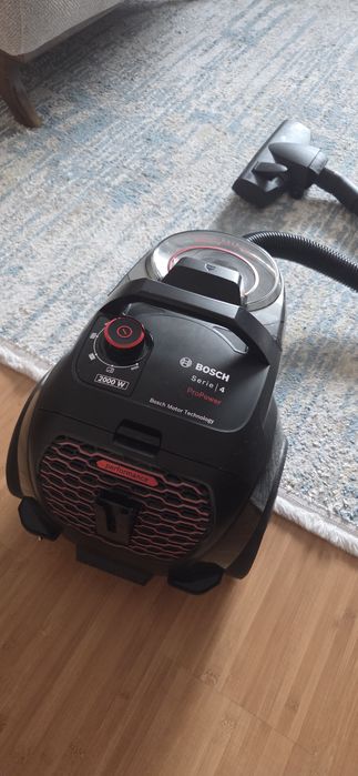 Продам пылесос BOSCH
