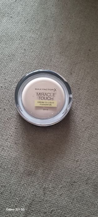 Косметика для волос уходовая