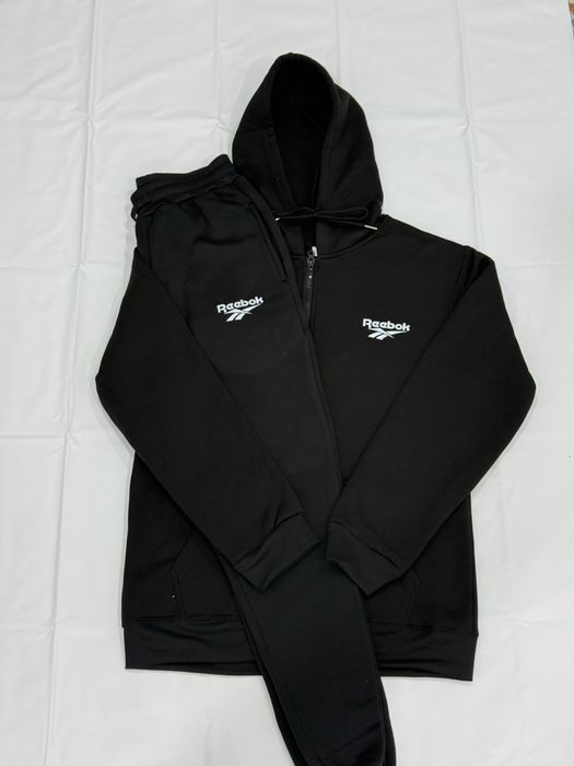 Спортивный одежда скидками