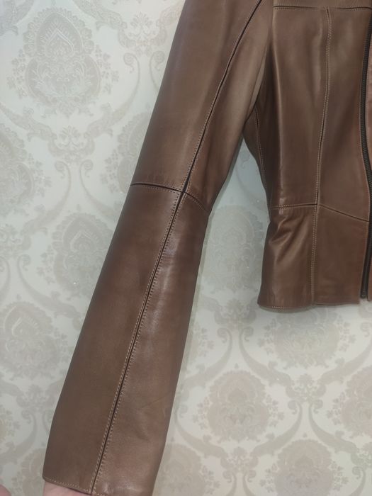 Кожаная куртка женская