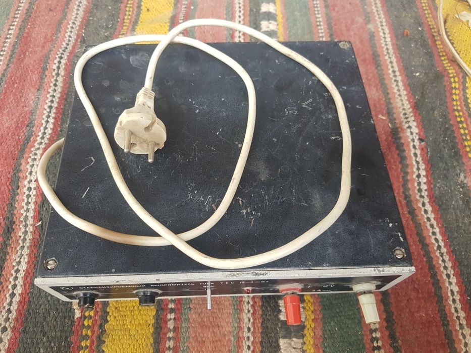 Блок питаея стабилно 12 волт