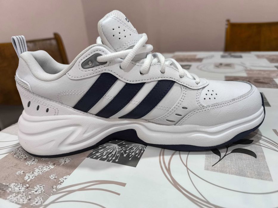 Маратонки Адидас