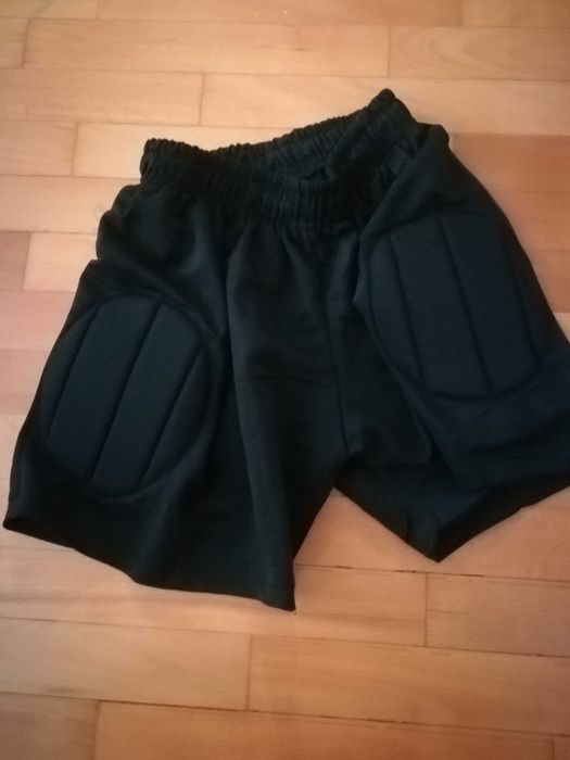 Къс вратарски панталон