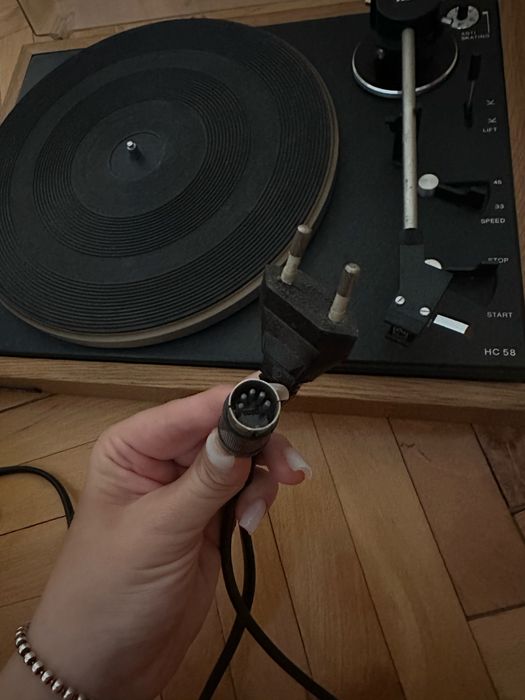 РАБОТЕЩ Грамофон TESLA HC 58 – ретро Hi-Fi – за реставрация/части