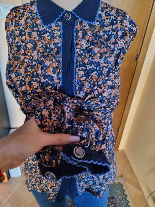 Разкошна риза с флорален десен NÜMPH