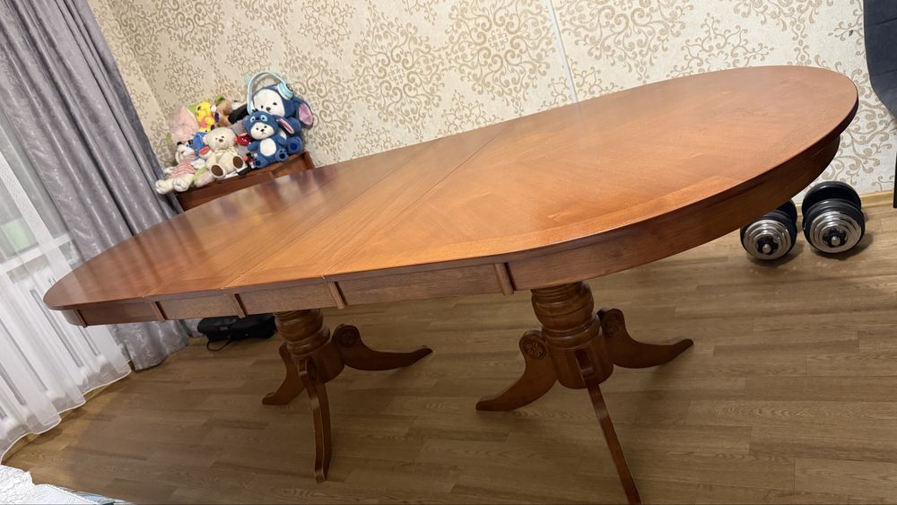 Продается б/у стол