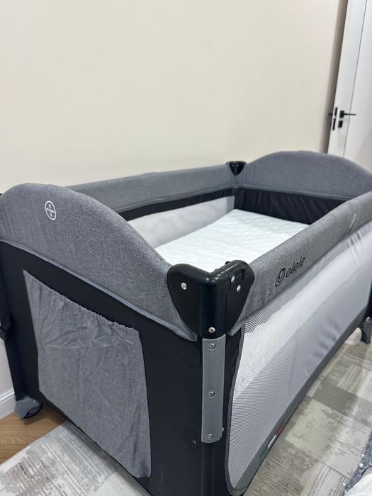 Продам манеж кровать
