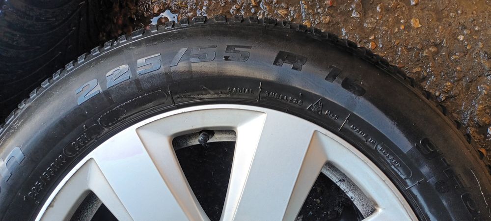 Продавам гуми с джанти 5х112 16цола,за wv audi.