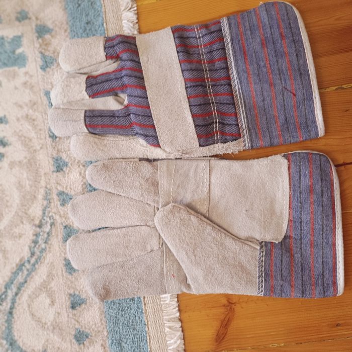 Продается перчатки