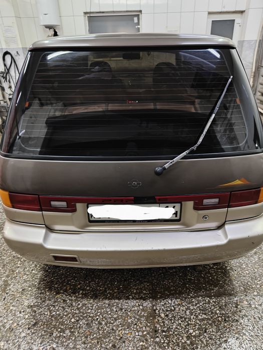 Продам автомобиль Nissan Prairie