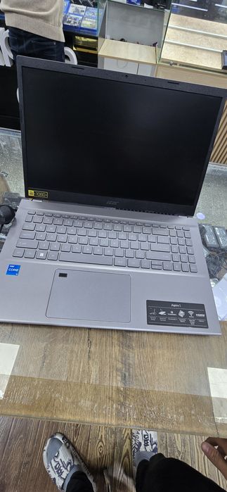 Acer Aspire 5 (A515-57)