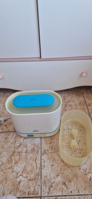 Sterilizator electric biberoane 3 in 1 Philips AVENT SFC284, utilizat