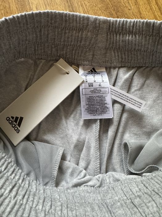 Нави долнища на Errea и Adidas