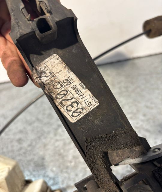 Broasca usa fata stanga Ford Mondeo MK3