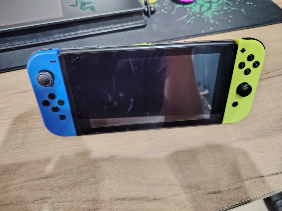 Продам nintendo switch