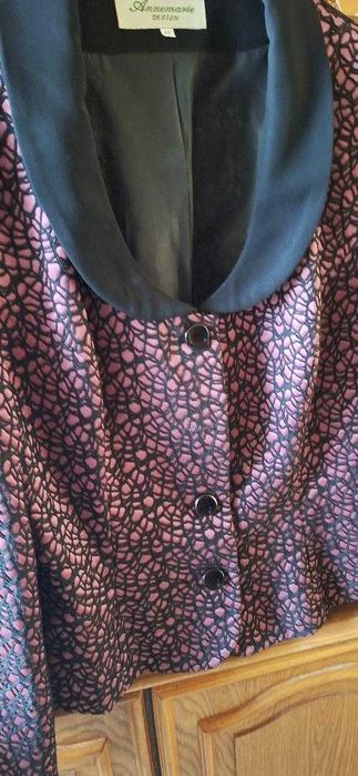 compleu de seara   nou roz intens cu negru sacou si fusta 48 XL 130lei