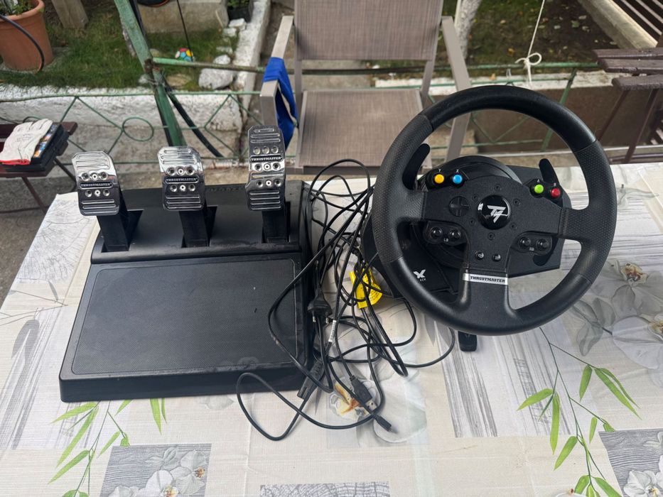 Vând volan thrustmaster tmx pro pentru pc și xbox