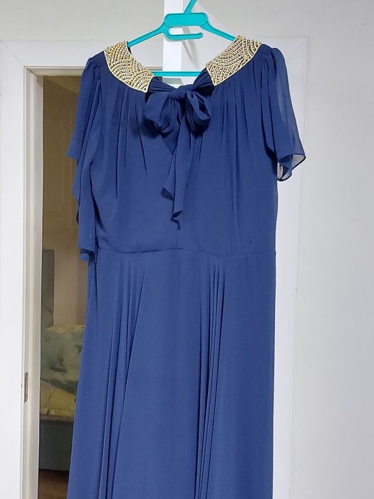 ВЕЧЕРНЕЕ ПЛАТЬЕ, срочно продаю